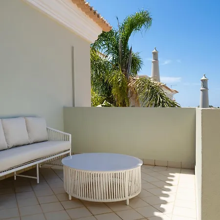 Charming With Private Pool By Lovelystay Αλμπουφέιρα