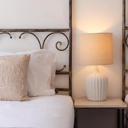 Βίλα Charming With Private Pool By Lovelystay *