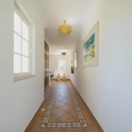 Charming With Private Pool By Lovelystay Βίλα Αλμπουφέιρα