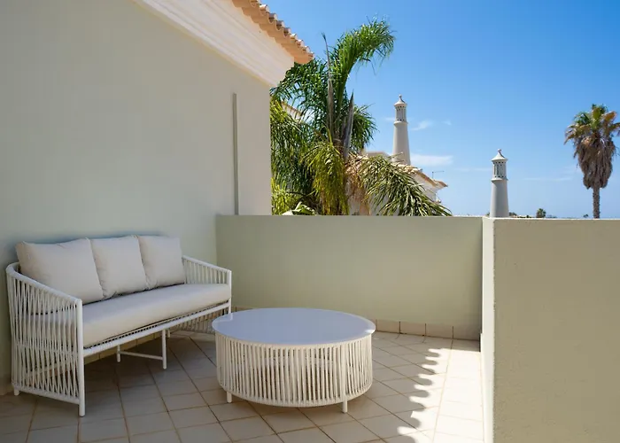Charming With Private Pool By Lovelystay Albufeira