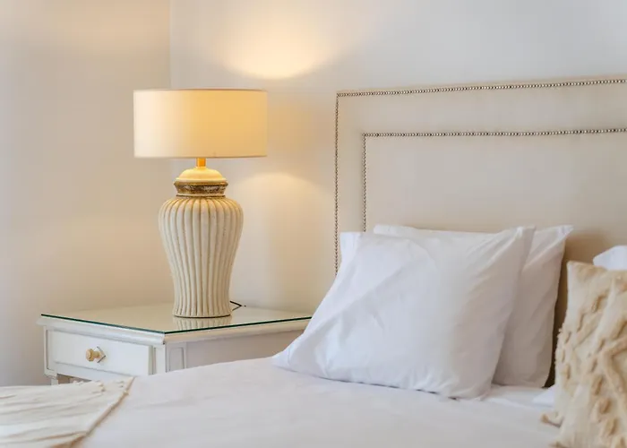 Charming With Private Pool By Lovelystay * Albufeira