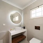 Charming With Private Pool By Lovelystay *