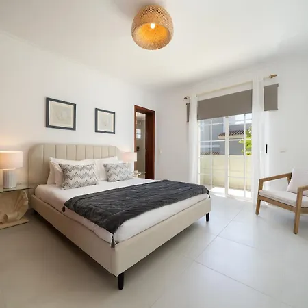 Charming With Private Pool By Lovelystay Willa Albufeira