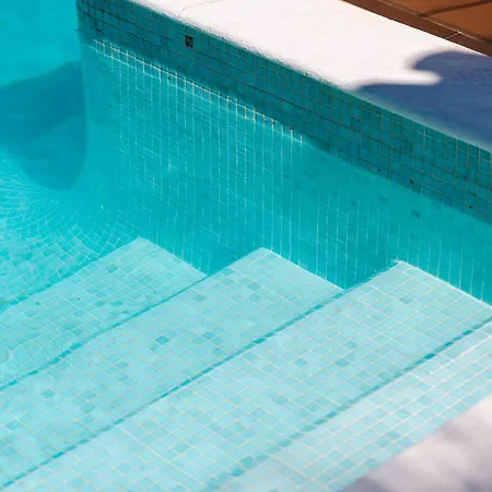 Charming With Private Pool By Lovelystay