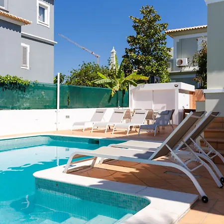 别墅 Charming With Private Pool By Lovelystay