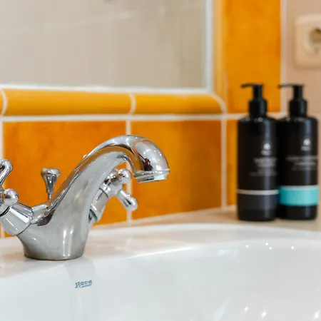 别墅 Charming With Private Pool By Lovelystay