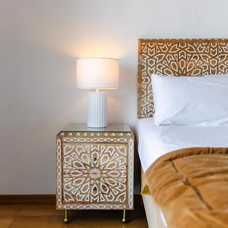 别墅 Charming With Private Pool By Lovelystay