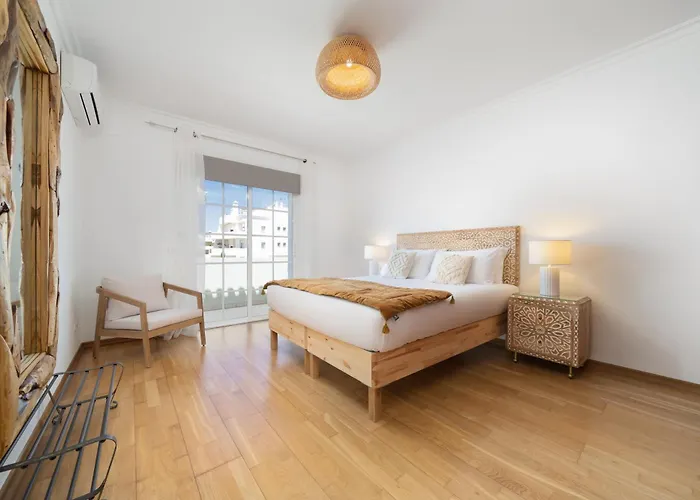 Villa Charming With Private Pool By Lovelystay *