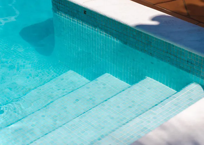 Charming With Private Pool By Lovelystay