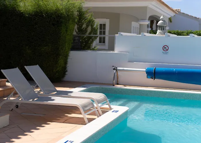 Charming With Private Pool By Lovelystay Albufeira