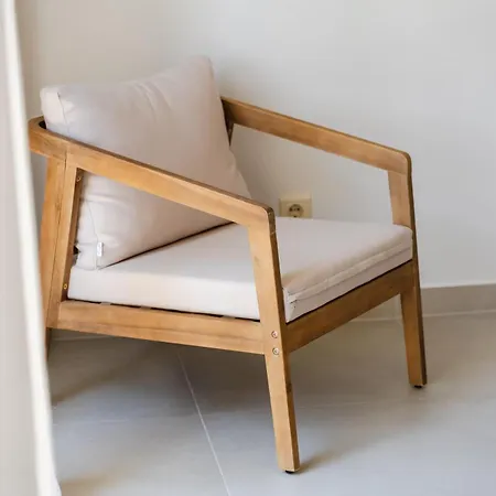 Willa Charming With Private Pool By Lovelystay