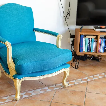 Charming With Private Pool By Lovelystay *