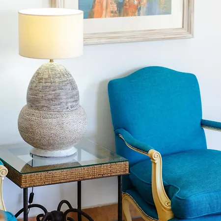 Charming With Private Pool By Lovelystay